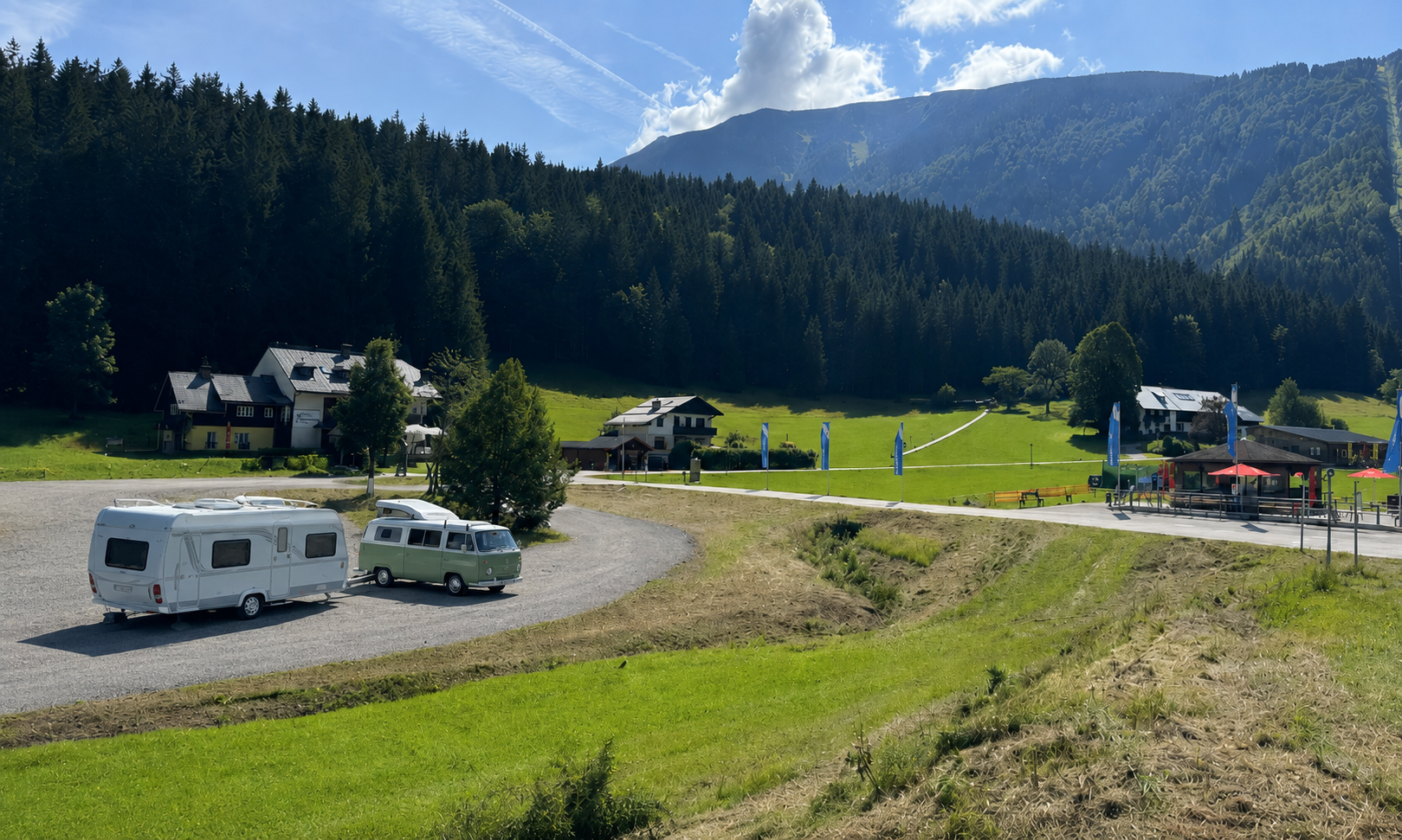 Camper am Fuße des Ötschers